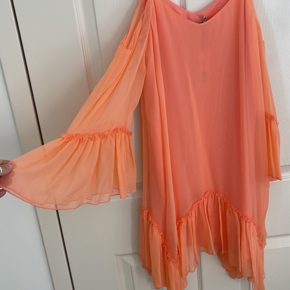 Alice + Olivia Ilaria Cold Shoulder Dress - Picture 6 of 8